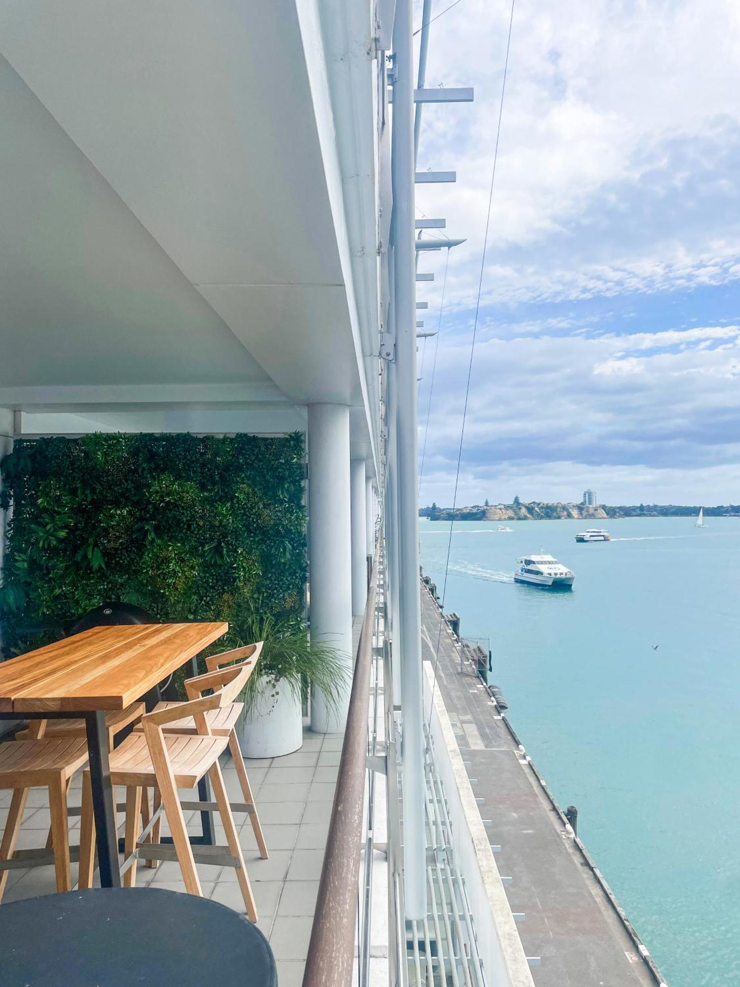 Luxury Apartment - Parking - Hot Tub - Stunning Views โอ๊คแลนด์ ภายนอก รูปภาพ